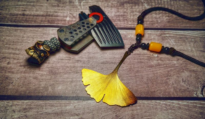 Pure Titanium Ginkgo Leaf Pendant (Can Be Used as a Sweater Chain)