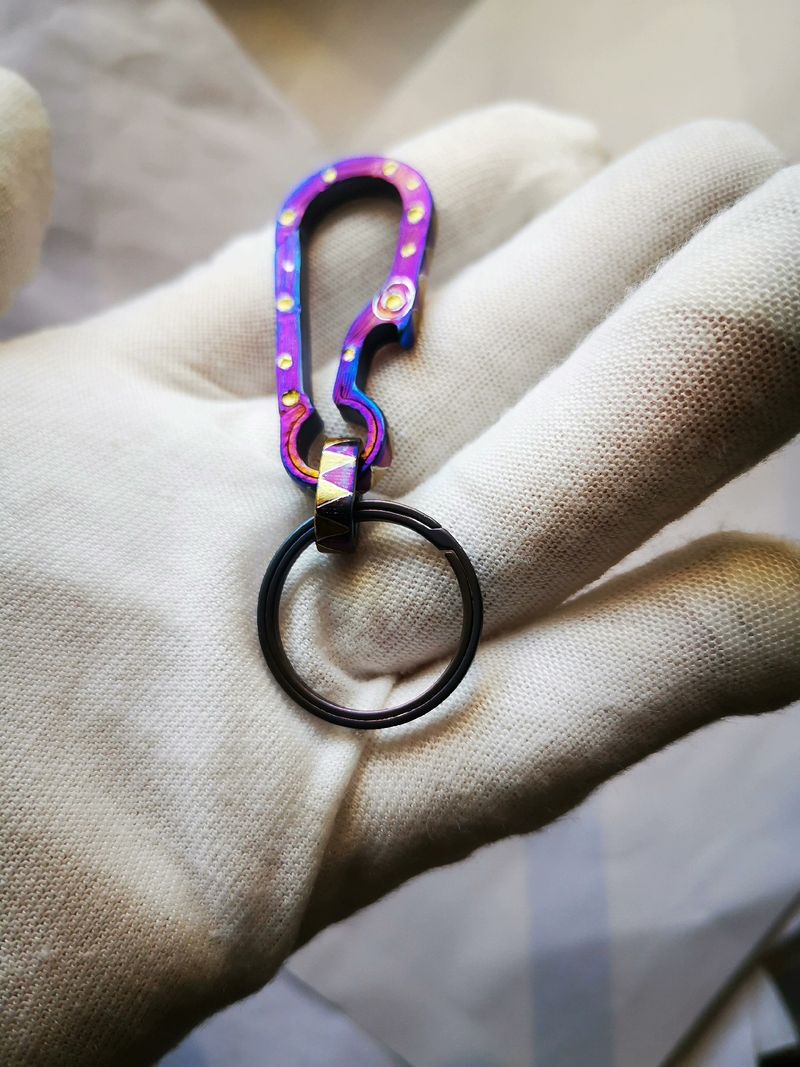 Titanium alloy belt key ring