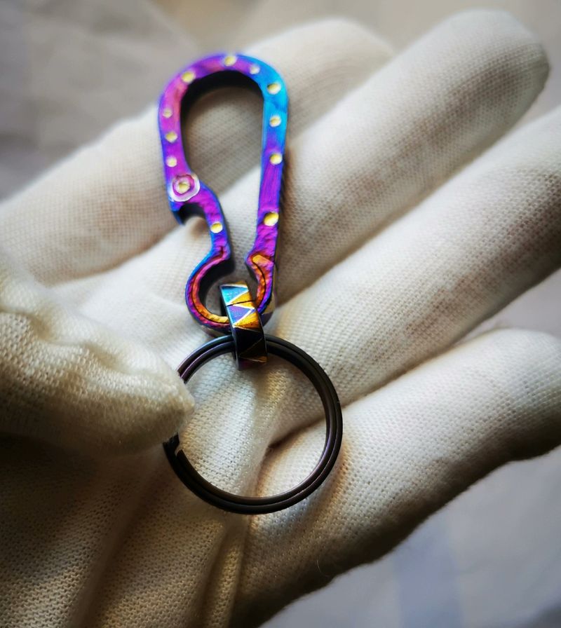 Titanium alloy belt key ring